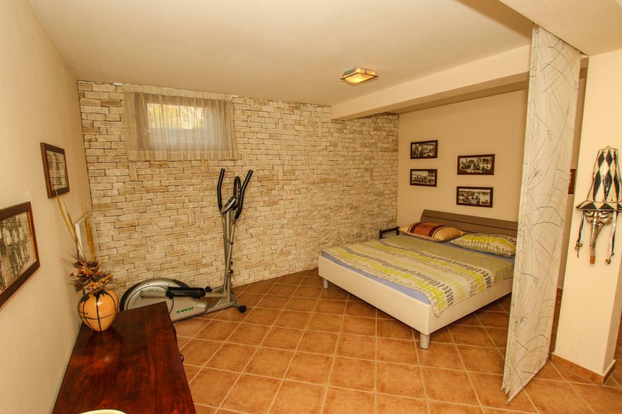 Villa Istriana Jakob With Pool Tar-Vabriga Exterior foto